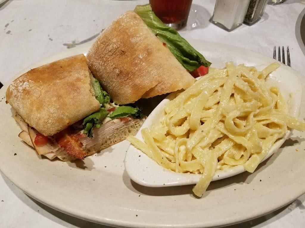 Zianos Italian Eatery | restaurant | 702 E Dupont Rd, Fort Wayne, IN 46825, USA | 2607555643 OR +1 260-755-5643