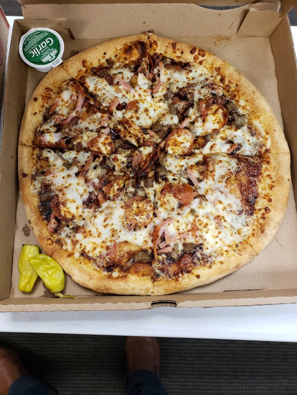 Papa Johns Pizza | restaurant | 7200 47th St, Chevy Chase, MD 20815, USA | 3016548282 OR +1 301-654-8282