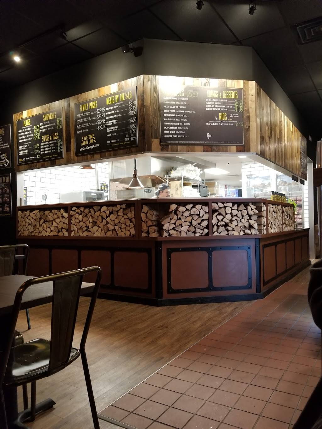 Dickeys Barbecue Pit | restaurant | 8 W Main St, Alhambra, CA 91801, USA | 6263819797 OR +1 626-381-9797