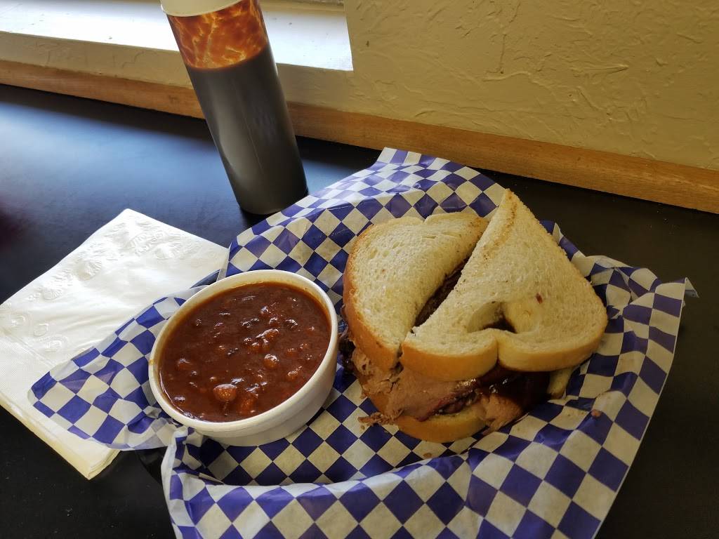 Roscoes BBQ | restaurant | 9711 Kaw Dr, Edwardsville, KS 66111, USA | 9134224600 OR +1 913-422-4600