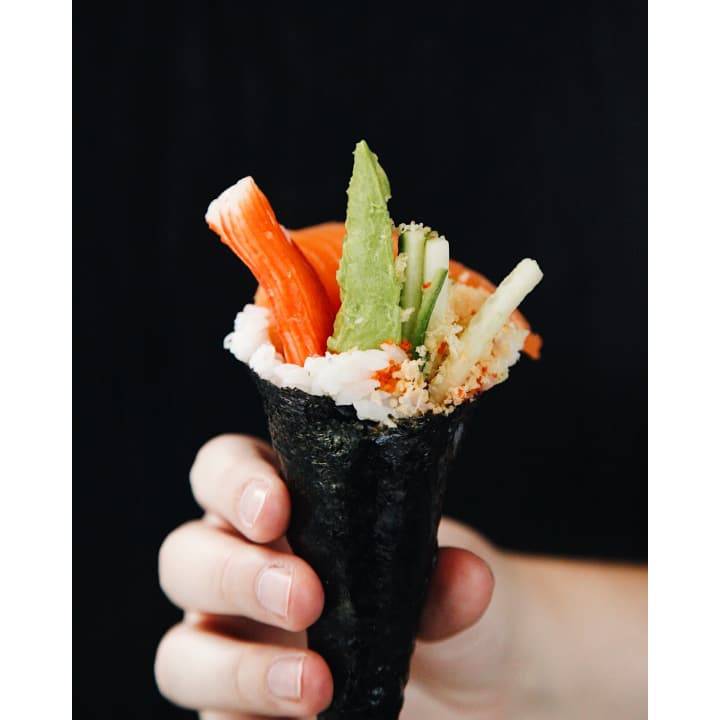 Sushi Shop | restaurant | 2808 Boulevard Saint-Charles, Kirkland, QC H9H 3B6, Canada | 5146740868 OR +1 514-674-0868