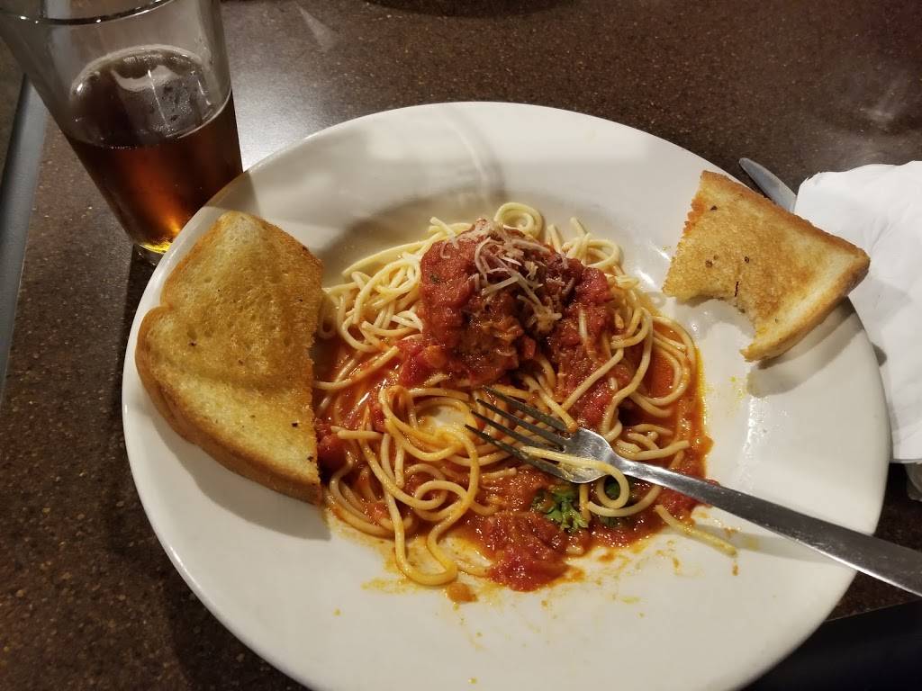 Bear Town Bar and Grill | night club | 4875 Hwy 61 N, White Bear Lake, MN 55110, USA | 6514264225 OR +1 651-426-4225