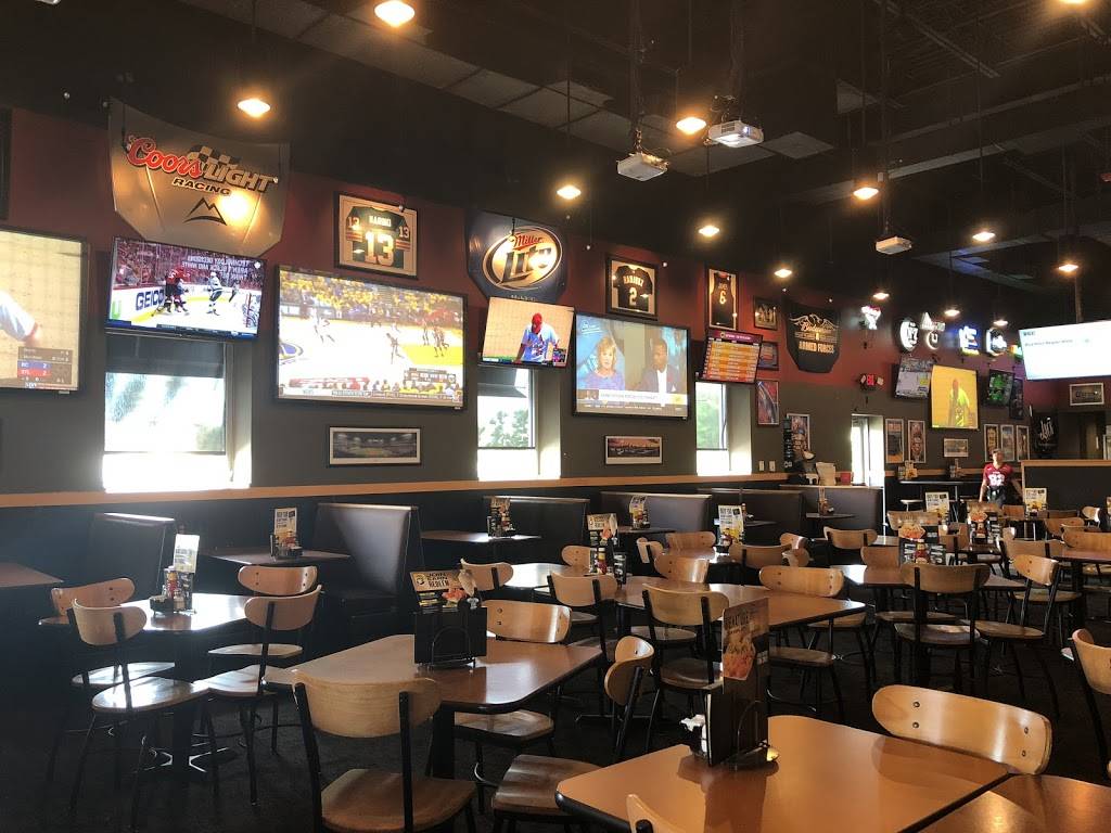 Buffalo Wild Wings | meal takeaway | 20505 S Dixie Hwy Suite 555A, Cutler Bay, FL 33189, USA | 3052388850 OR +1 305-238-8850