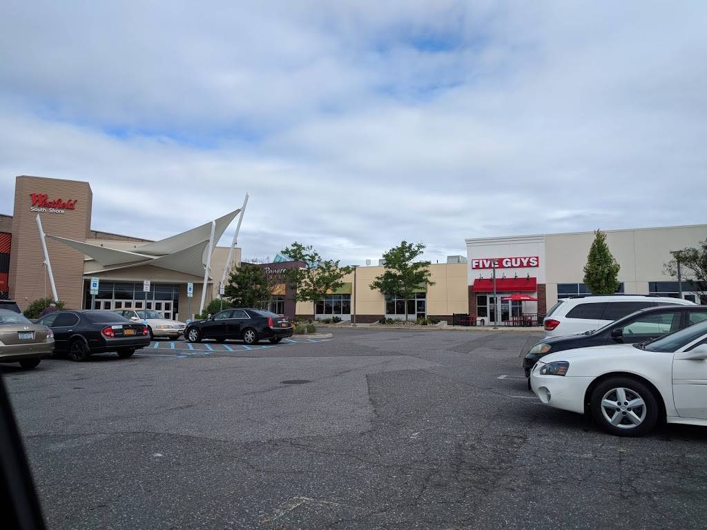 Westfield South Shore 1701 Sunrise Hwy, Bay Shore, NY 11706, USA