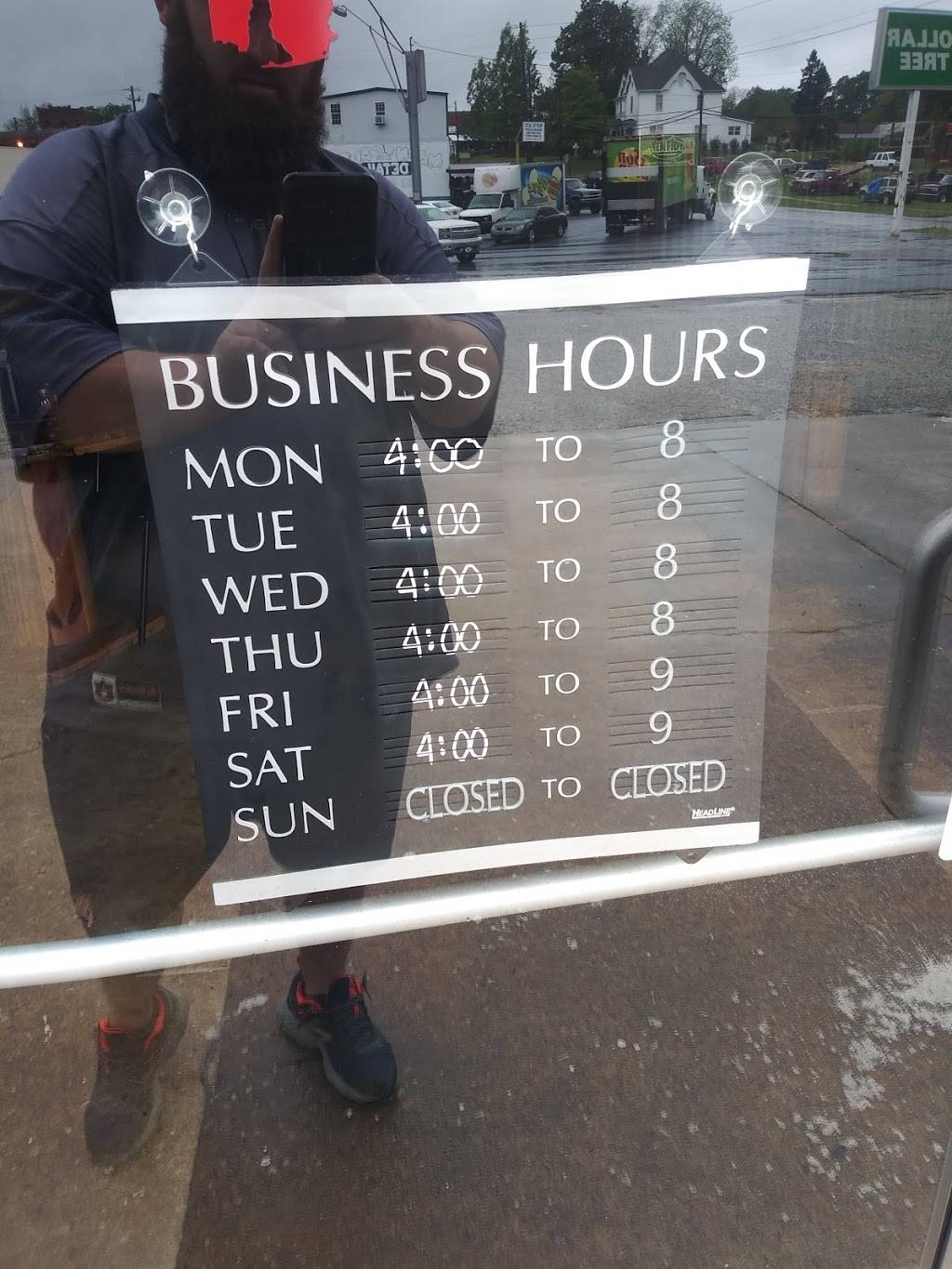Downtown 56 Pizza Grill | restaurant | 1133 Main St, Roanoke, AL 36274, USA | 3348635656 OR +1 334-863-5656