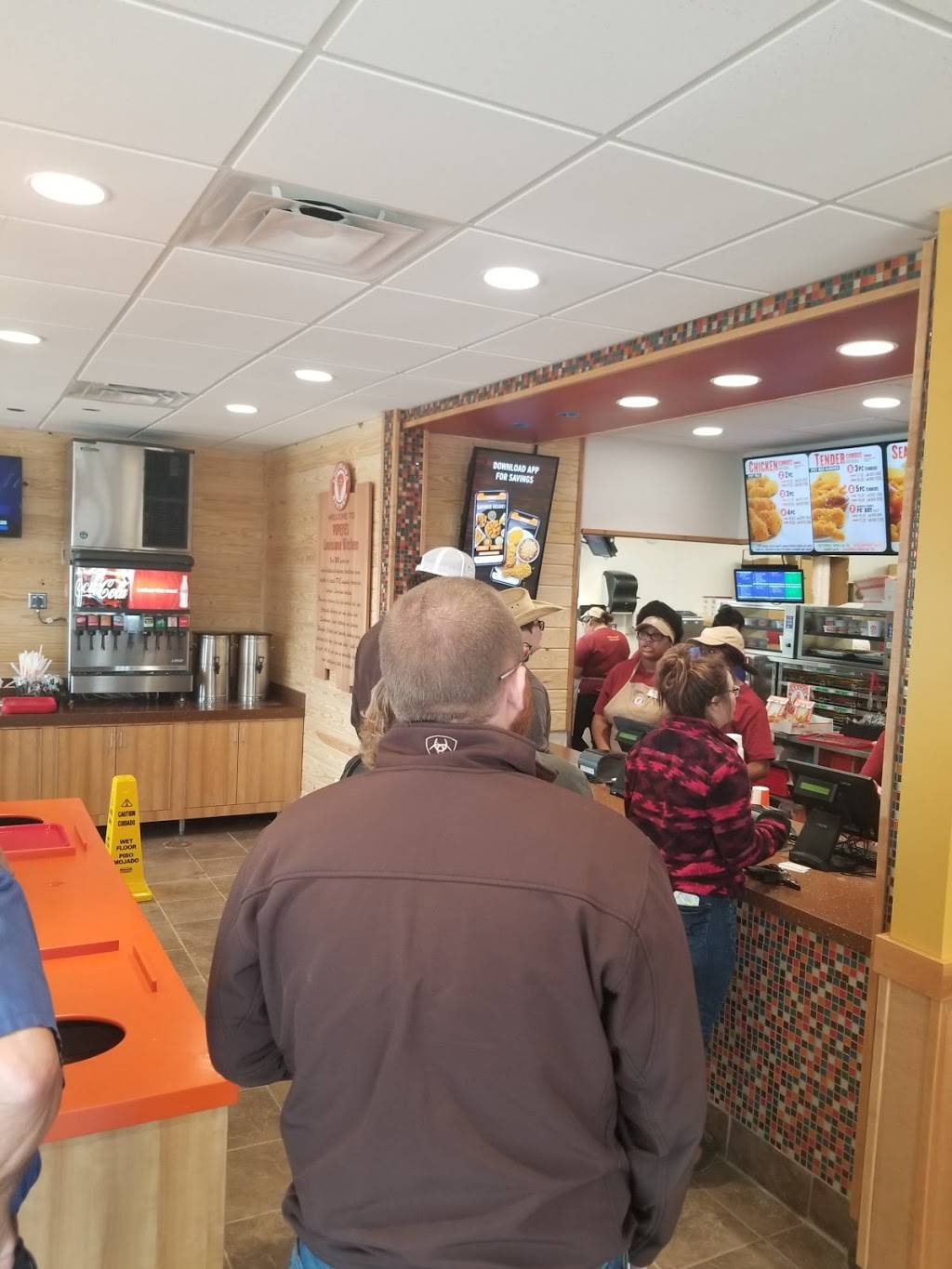 Popeyes Louisiana Kitchen | restaurant | 1398 E Tyler St, Athens, TX 75751, USA | 9038044220 OR +1 903-804-4220