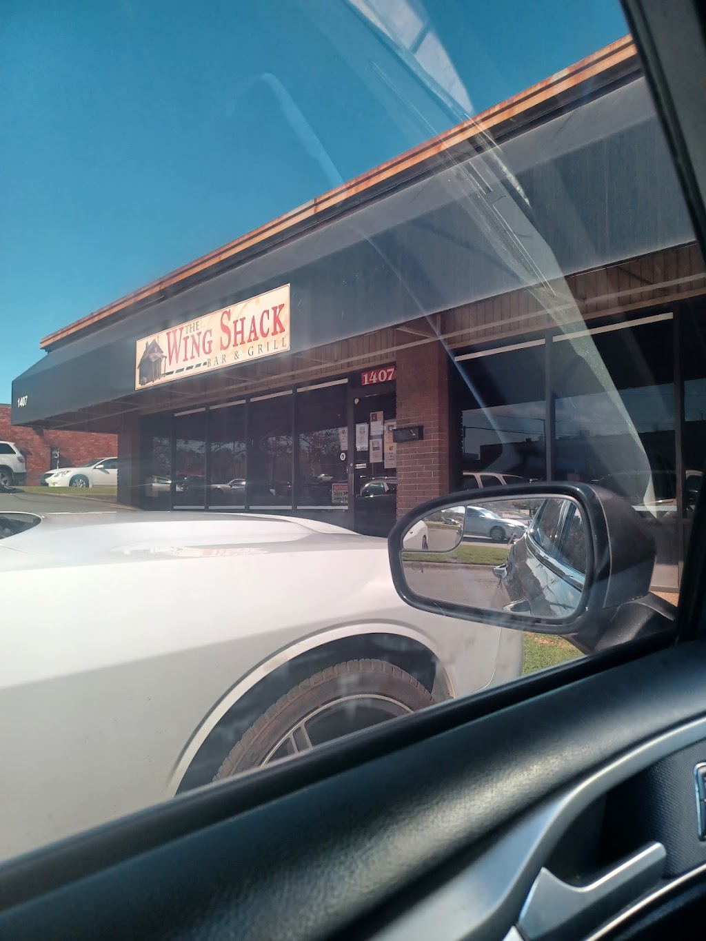 Wing Shack Sports Bar and Grill Restaurant 1407 John Barrow Rd