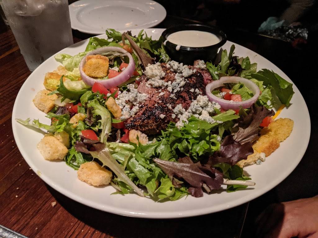 LongHorn Steakhouse | meal takeaway | 3727 Denmark Dr, Council Bluffs, IA 51501, USA | 7123668085 OR +1 712-366-8085