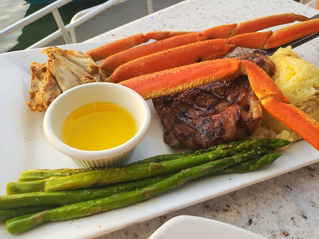 Bluewater Grill | restaurant | 4 Marina St, Wrightsville Beach, NC 28480, USA | 9102568500 OR +1 910-256-8500