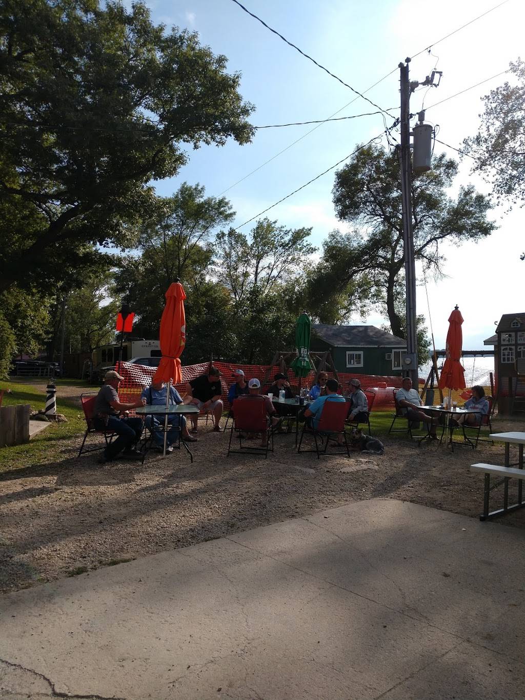 Ungs Resort | restaurant | 17000 Elmore Way #7794, Faribault, MN 55021, USA | 5073347692 OR +1 507-334-7692