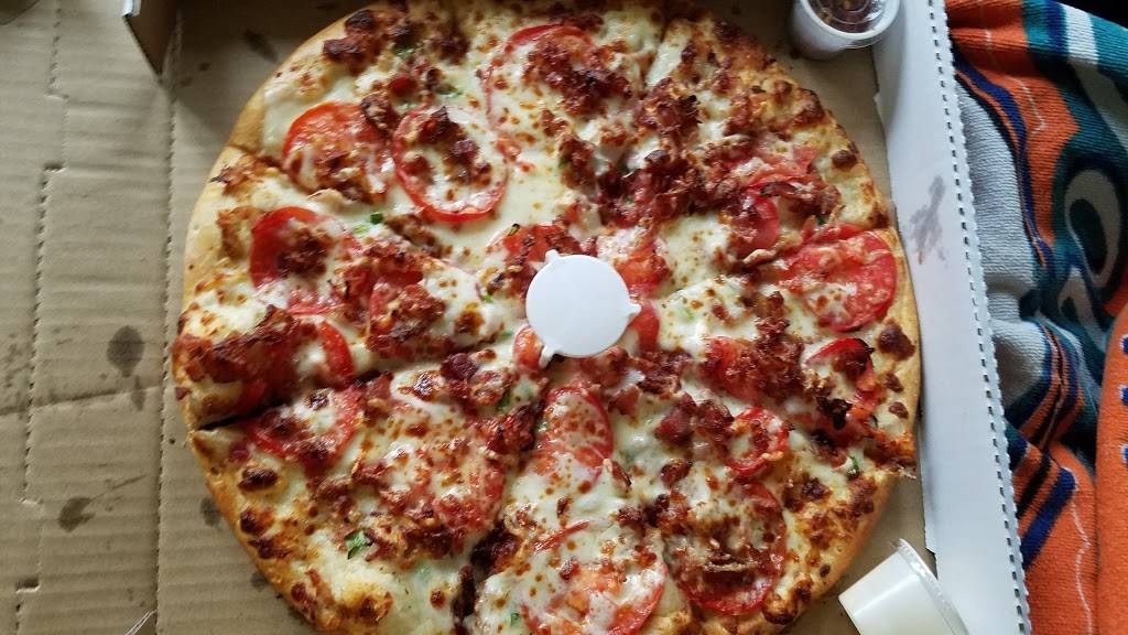 Extreme Pizza | meal takeaway | 1419 S Fern St, Arlington, VA 22202, USA | 7032711020 OR +1 703-271-1020