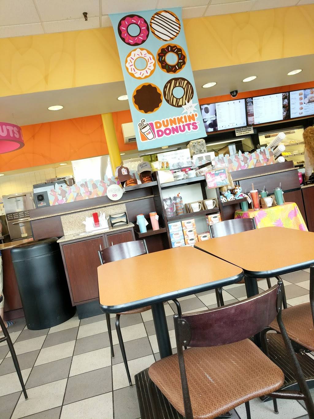 Dunkin | bakery | 7 Main St, Wellsboro, PA 16901, USA | 5707244556 OR +1 570-724-4556