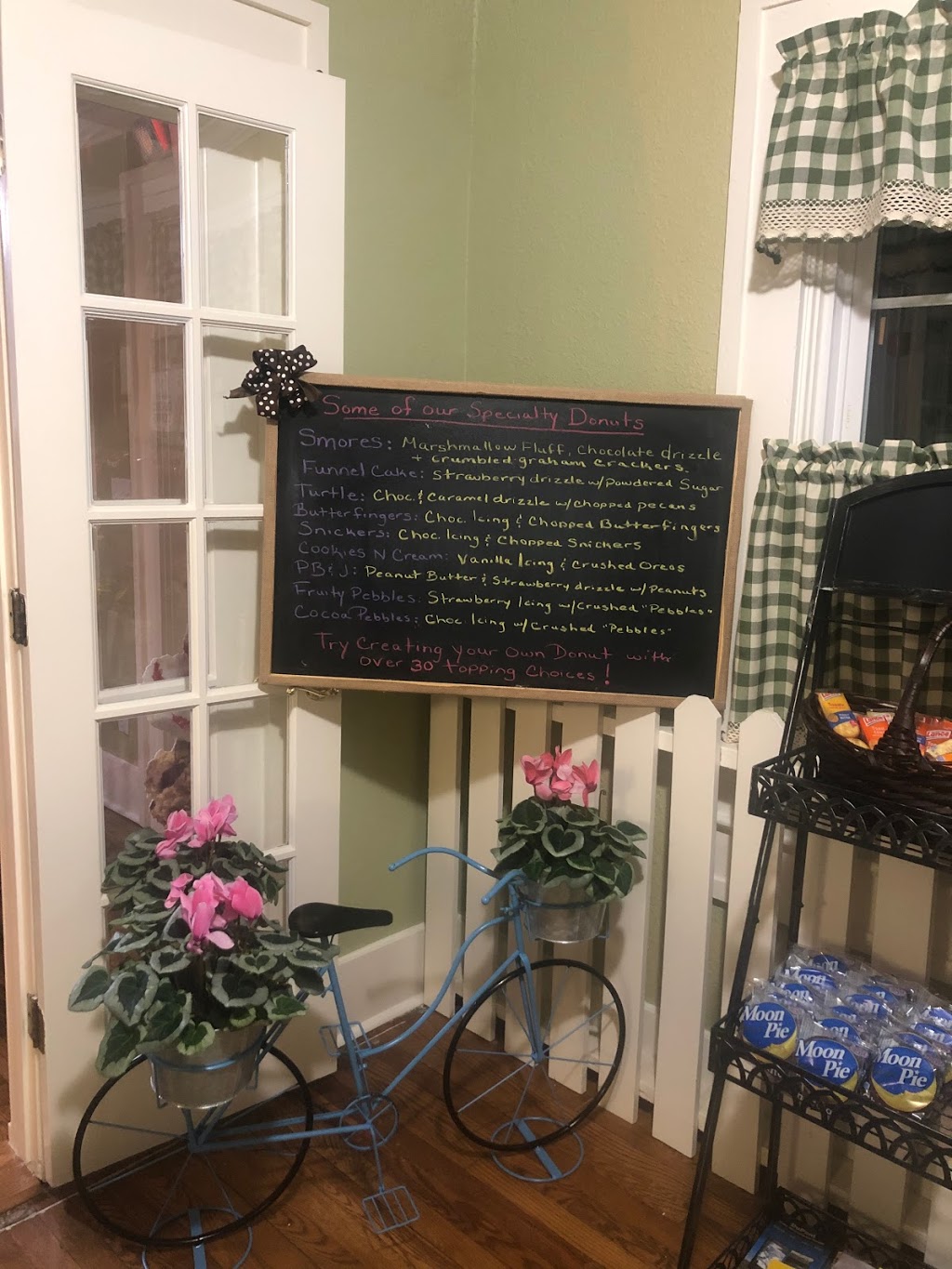Breedloves Deli Restaurant 316 Chadwick Ave, Hendersonville, NC