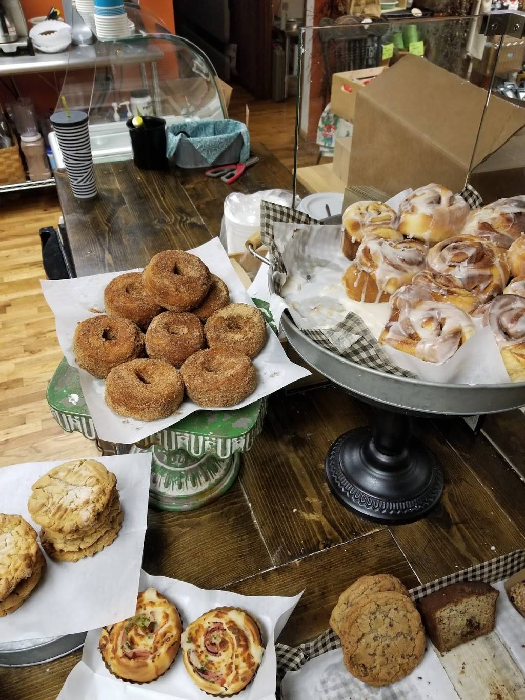 Homestead Kitchen & Bakery | restaurant | 719 Eighth St, Baldwin City, KS 66006, USA | 7857663442 OR +1 785-766-3442