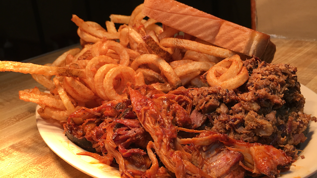 J.T.s Barbeque and Catering | restaurant | 505 S Sunnylane Rd, Del City, OK 73115, USA | 4056703350 OR +1 405-670-3350