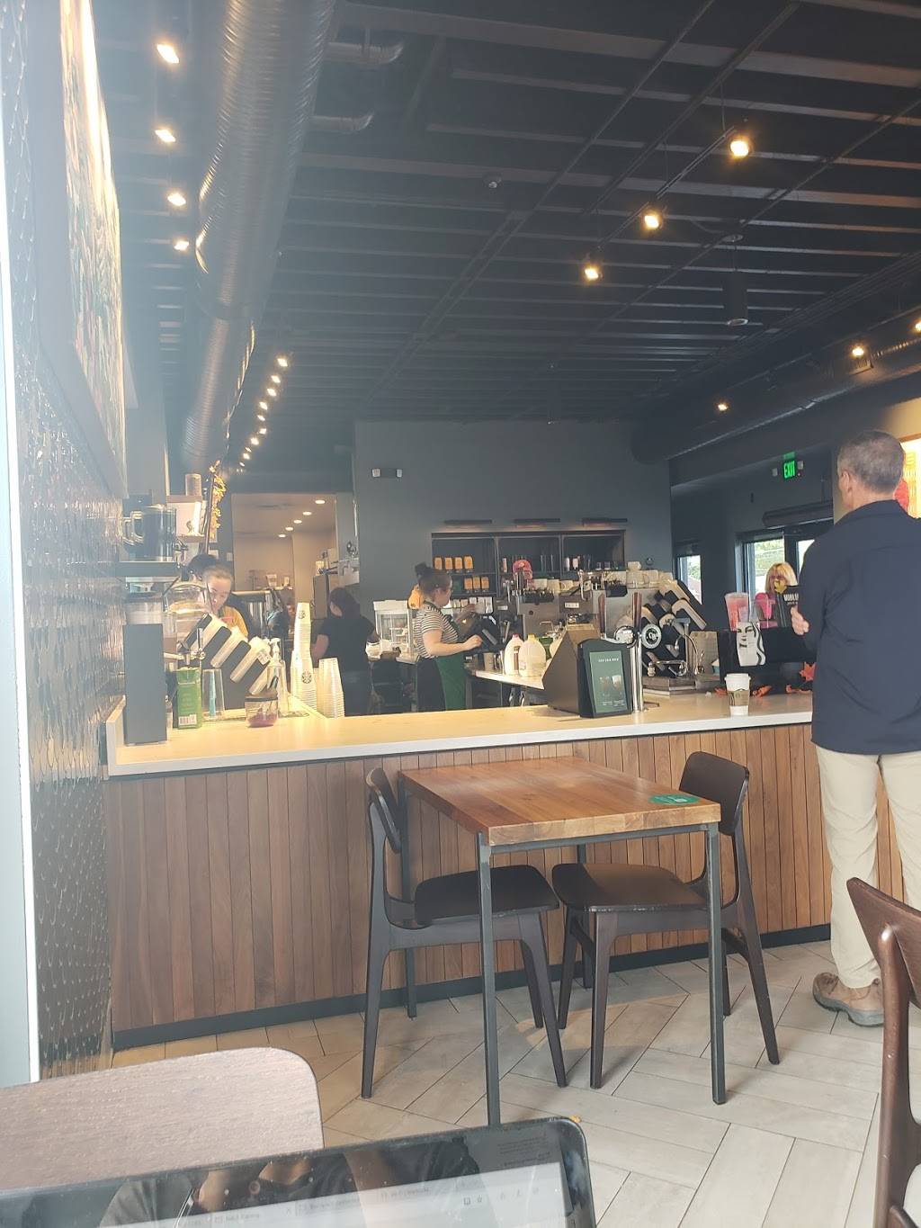 Starbucks Cafe 8254 Ocean Gateway, Easton, MD 21601, USA