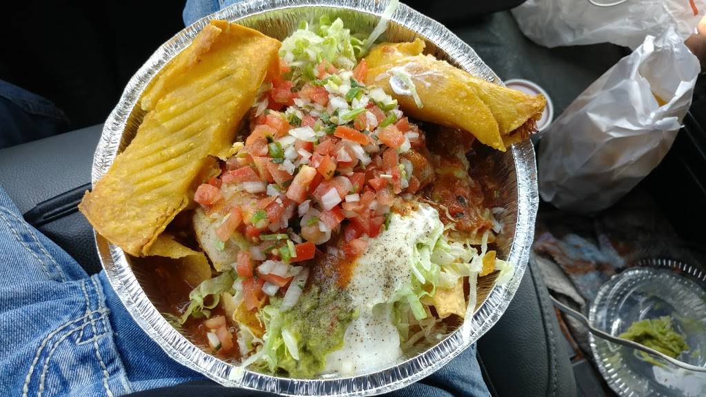 El Nopal | restaurant | 1100 E 9th St, Trenton, MO 64683, USA | 6603397040 OR +1 660-339-7040