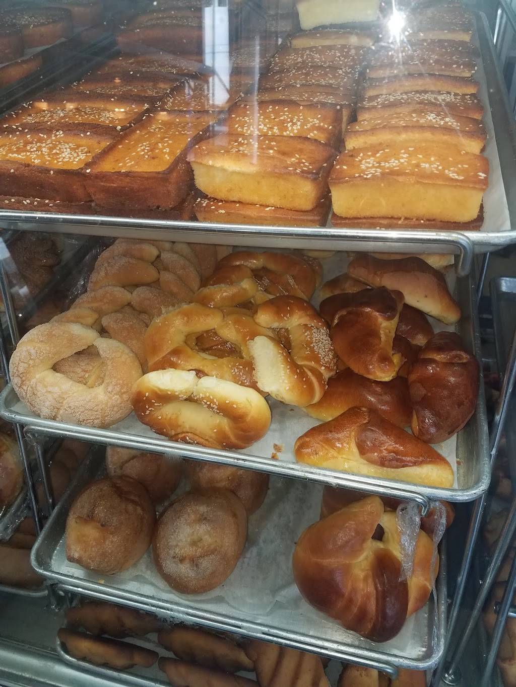 Panaderia El Salvador | 4873 Santa Monica Blvd, Los Angeles, CA 90029, USA