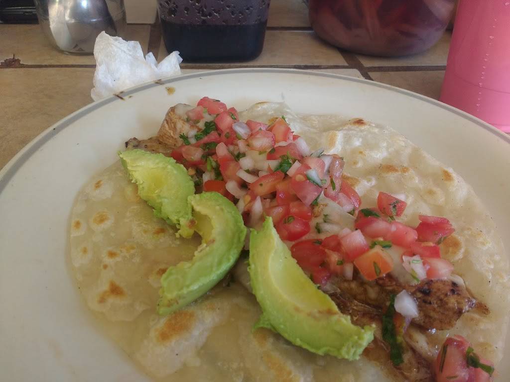 El Playero | restaurant | Av. J. 351, El Sauzal, 22760 El Sauzal, B.C., Mexico | 016469473298 OR +52 646 947 3298