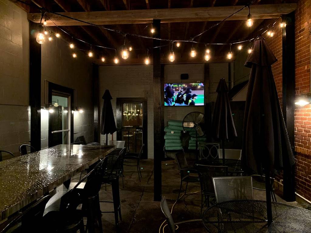 The Station at Biancke’s | restaurant | 102 S Main St, Cynthiana, KY 41031, USA | 8592305904 OR +1 859-230-5904