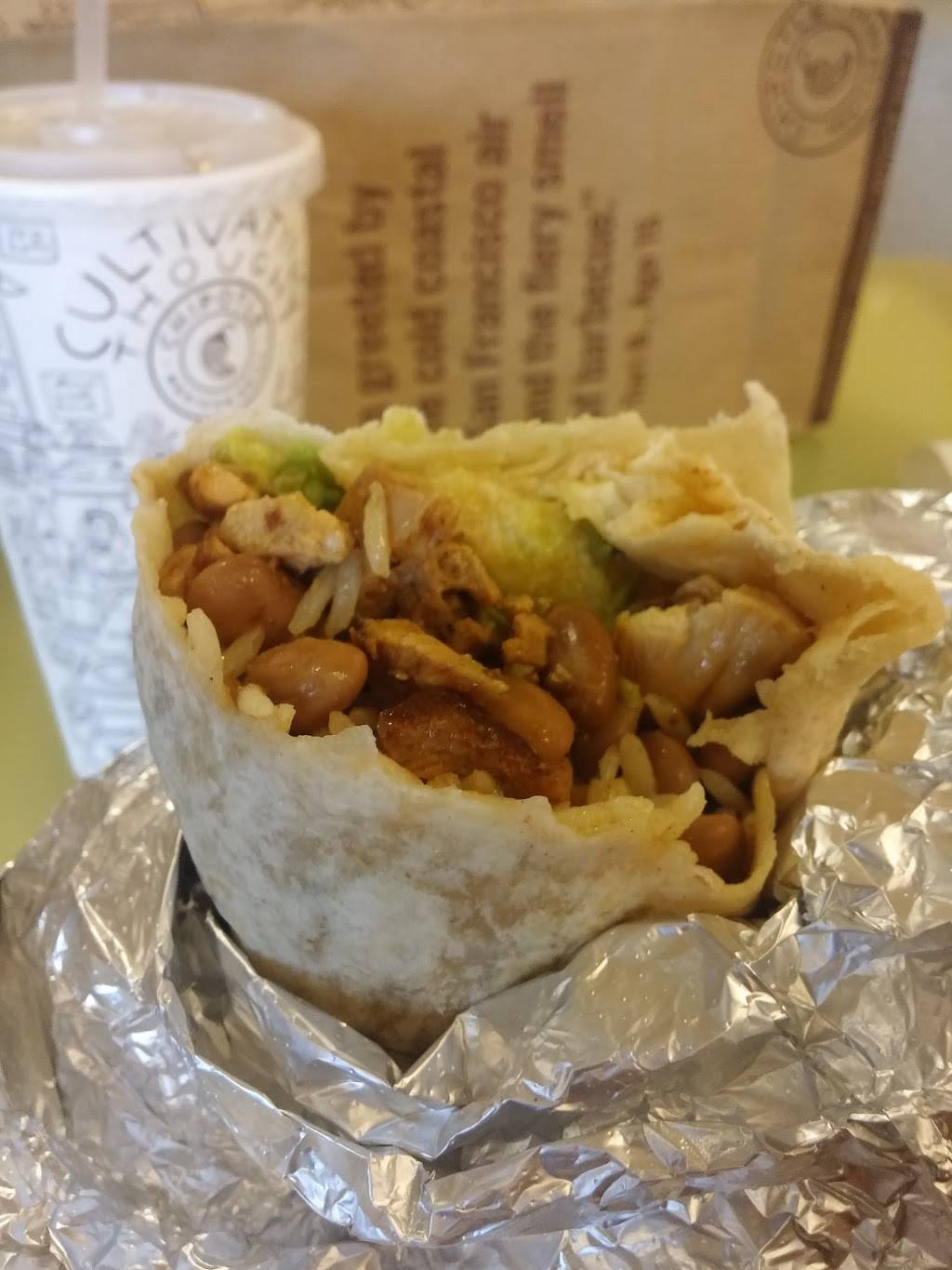 Chipotle Mexican Grill | restaurant | 2800 Southcenter Mall Ste 2, Tukwila, WA 98188, USA | 2066739972 OR +1 206-673-9972