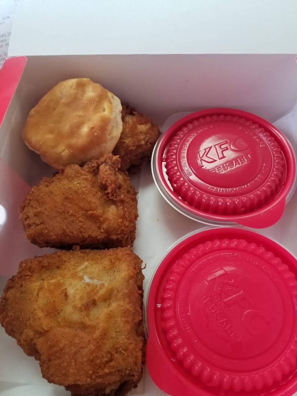 KFC | restaurant | 3803 S Lincoln Ave, York, NE 68467, USA | 4023626845 OR +1 402-362-6845