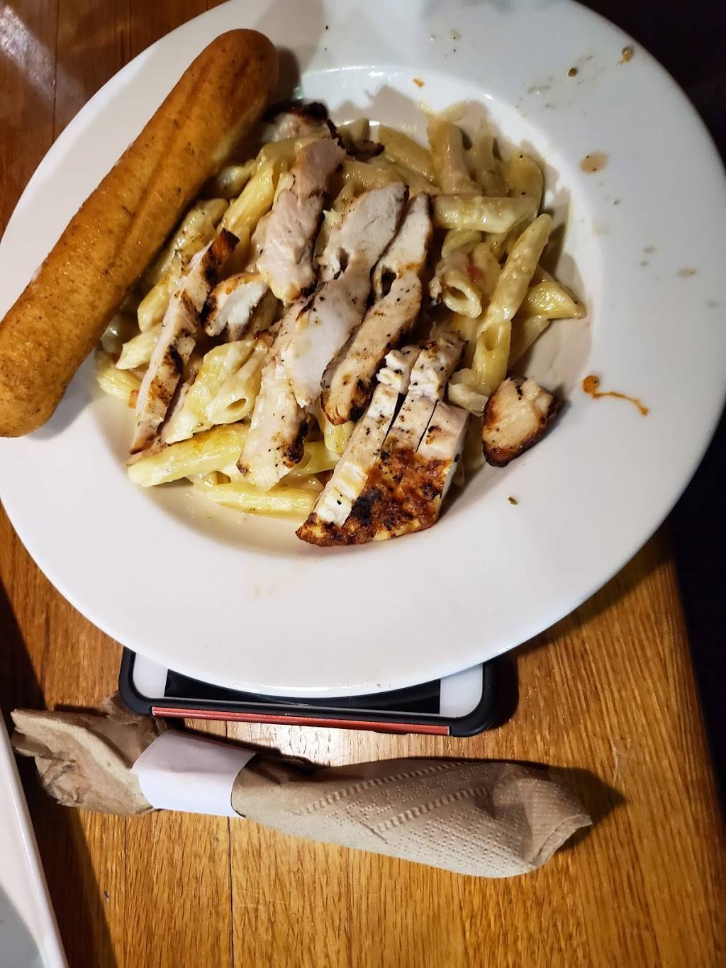 Applebees Grill + Bar | restaurant | 3401 Steelyard Dr, Cleveland, OH 44109, USA | 2166613756 OR +1 216-661-3756