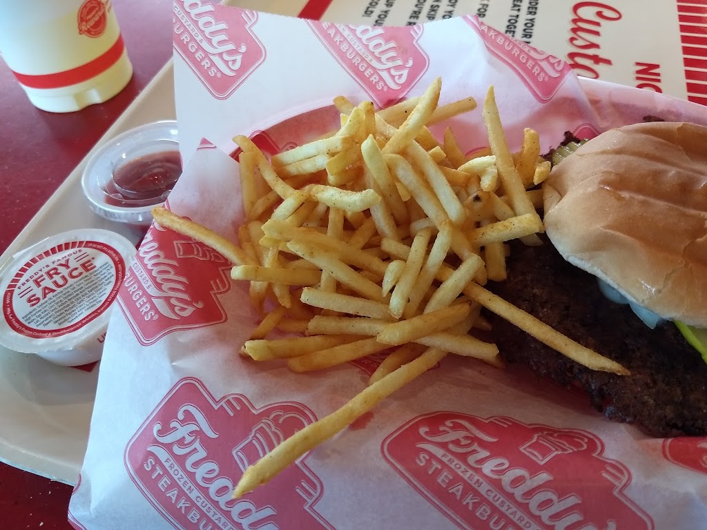 Freddy's Frozen Custard & Steakburgers - Restaurant | 3008 10th St ...