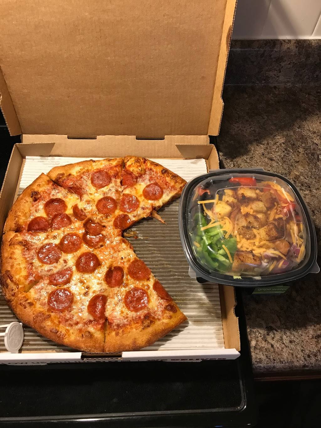 Marcos Pizza | meal delivery | 1214 N Bragg Blvd #107, Spring Lake, NC 28390, USA | 9104976700 OR +1 910-497-6700