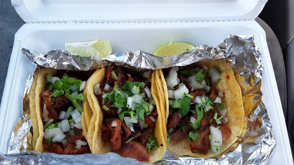 Taqueria Guadalupana | restaurant | 206 S 3rd St, Mabank, TX 75147, USA | 9032884175 OR +1 903-288-4175