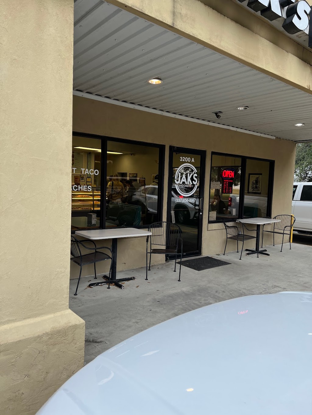Jaks Donuts | bakery | 3200 Verot School Rd, Lafayette, LA 70508, USA | 3378568867 OR +1 337-856-8867