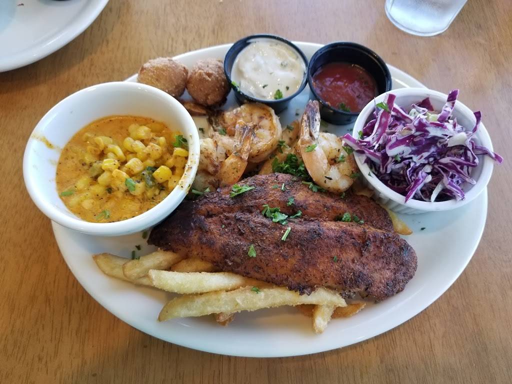 Dead Fish Grill - Restaurant | 2207 Lake Rd, Belton, TX 76513, USA