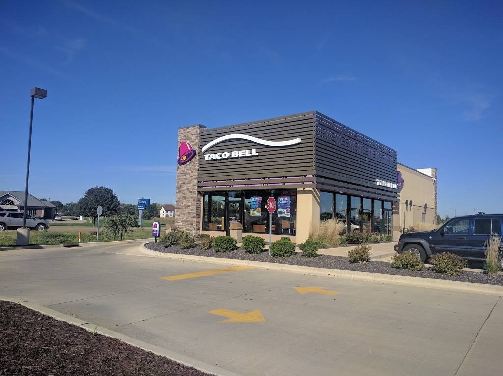 Taco Bell | meal takeaway | 1122 S Veterans Pkwy, Bloomington, IL 61704, USA | 3095560044 OR +1 309-556-0044