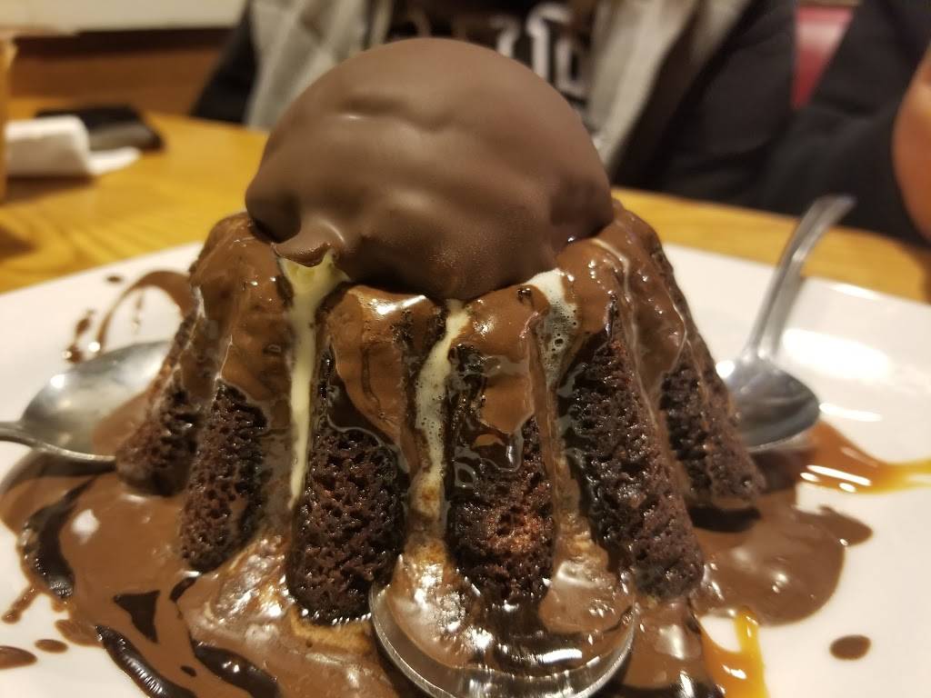 Chilis Grill & Bar | restaurant | 2727 S, US 77 Bypass, Kingsville, TX 78363, USA | 3615923840 OR +1 361-592-3840