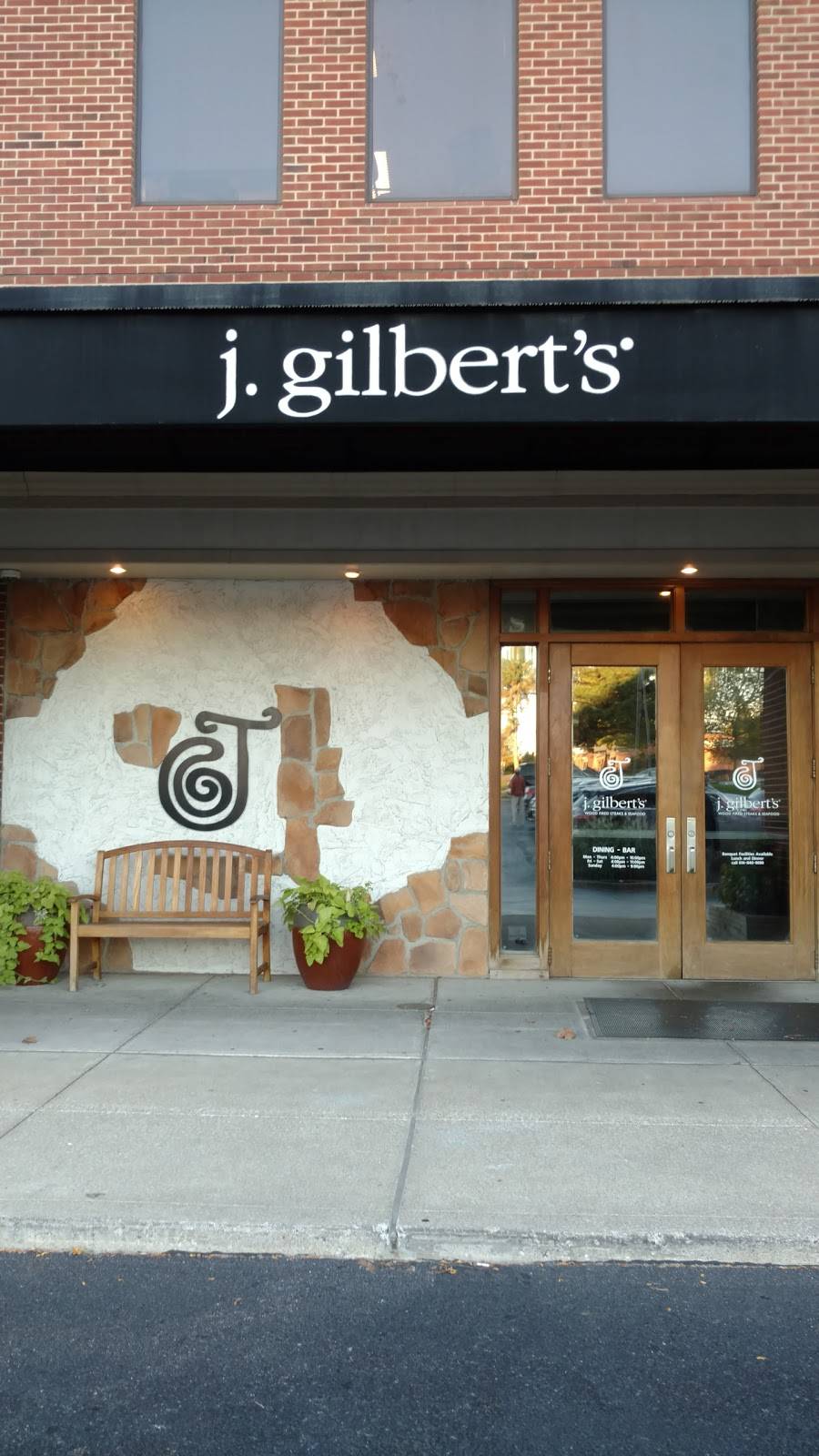 J Gilbert S Wood Fired Steaks Seafood Columbus Night Club 1 E Campus View Blvd Columbus Oh Usa