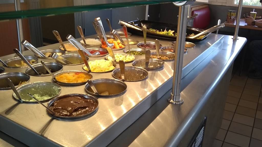Mazzios Italian Eatery | meal delivery | 1414 S Wood Dr, Okmulgee, OK 74447, USA | 9186644444 OR +1 918-664-4444
