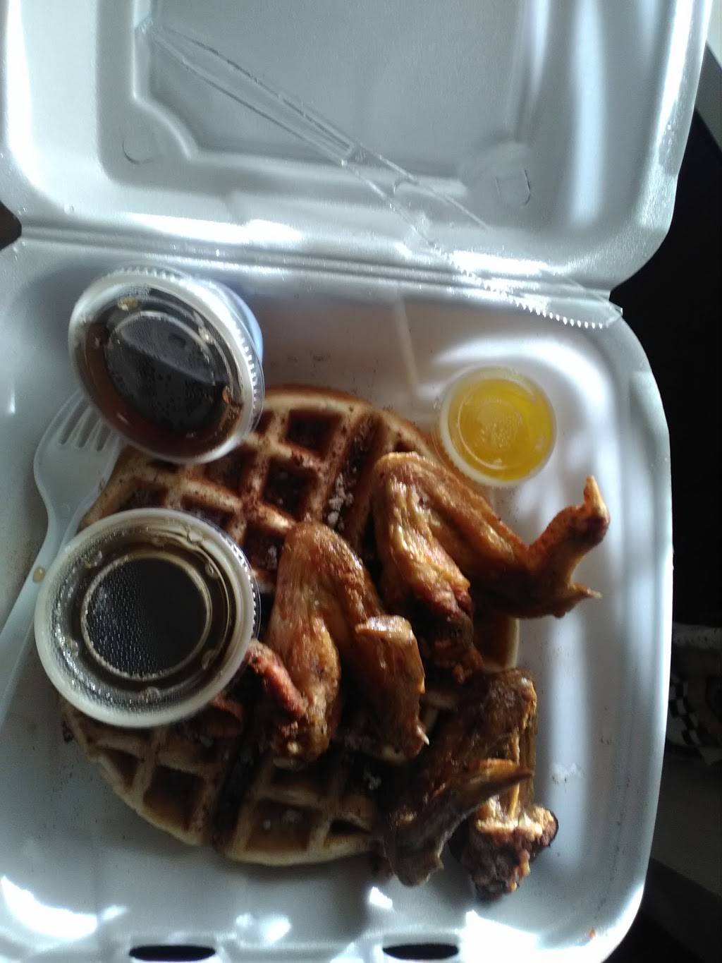 CJs Carryout Restaurant | meal takeaway | 3657 E Livingston Ave, Columbus, OH 43227, USA | 6146705331 OR +1 614-670-5331