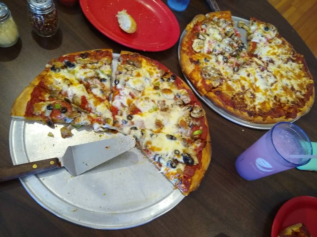 The Pizza Place | restaurant | 109 S Broadway Ave, Spring Valley, MN 55975, USA | 5073461040 OR +1 507-346-1040
