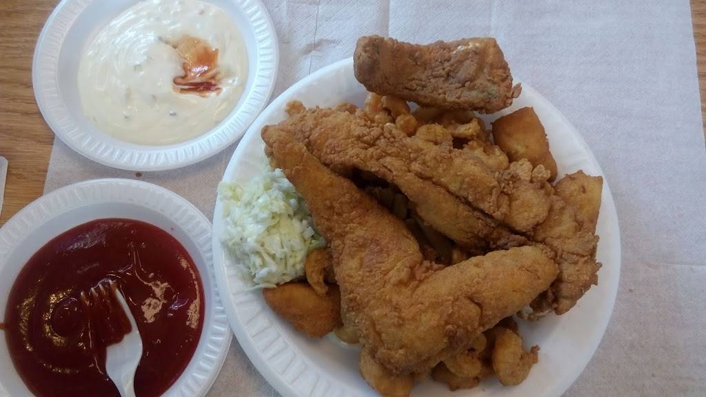 Country Fish Fry Restaurant 3307 Fort Bragg Rd, Fayetteville, NC