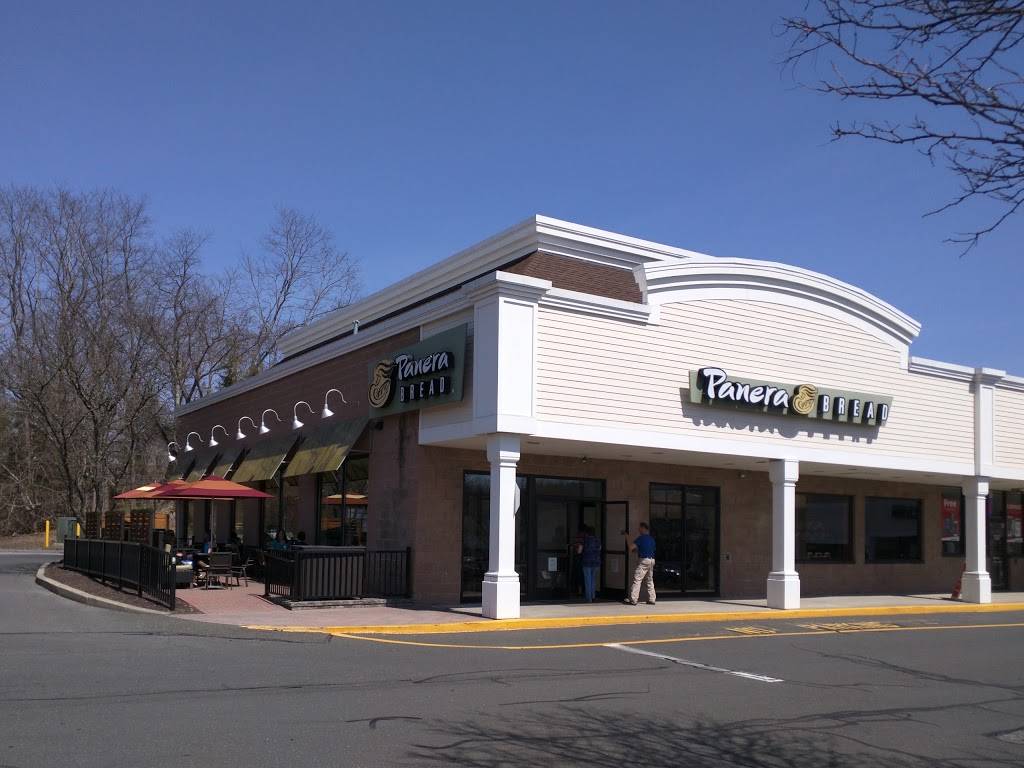 Panera Bread | cafe | 143 Federal Rd, Brookfield, CT 06804, USA | 2037400834 OR +1 203-740-0834