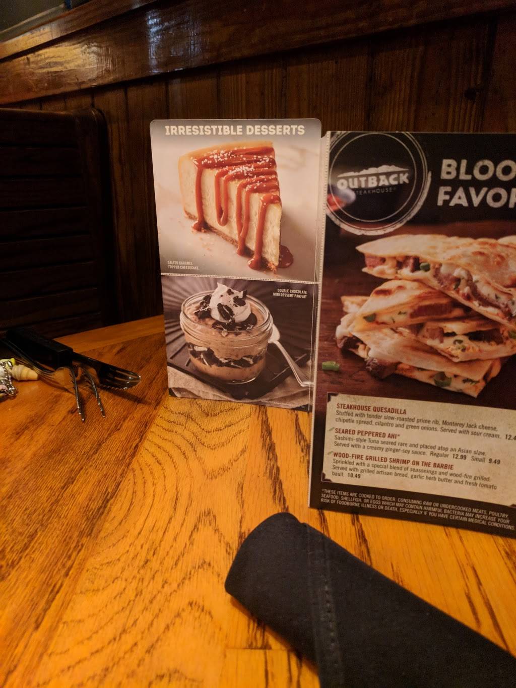 Outback Steakhouse | meal takeaway | 60 Park Pl Dr, Covington, LA 70433, USA | 9858930505 OR +1 985-893-0505