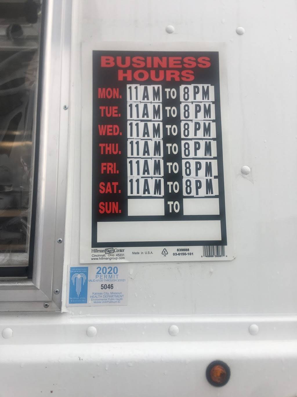 Mirandas Mexican Food Truck | restaurant | 3014 Southwest Blvd, Kansas City, MO 64108, USA | 8166958356 OR +1 816-695-8356