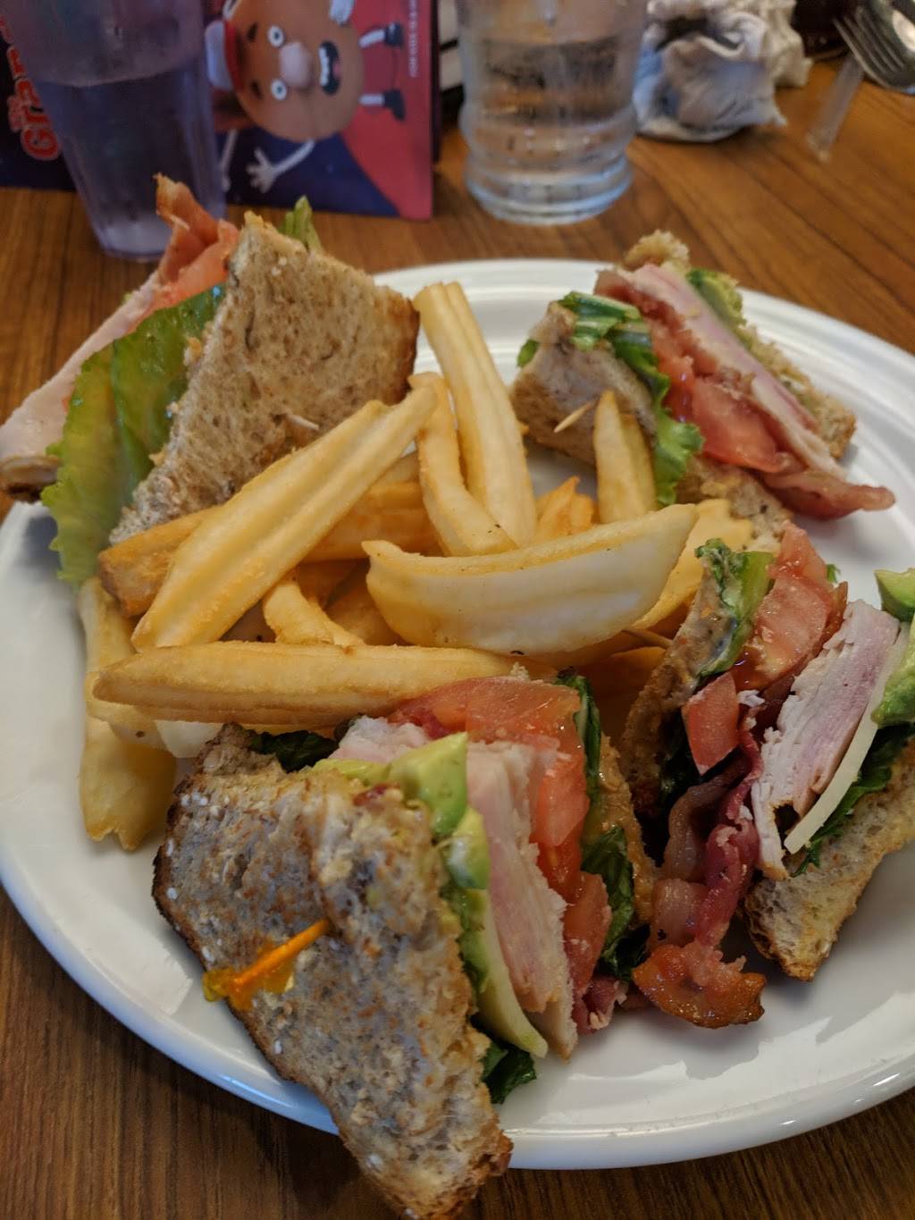 Dennys | restaurant | 7245 Market St, Wilmington, NC 28411, USA | 9103197866 OR +1 910-319-7866