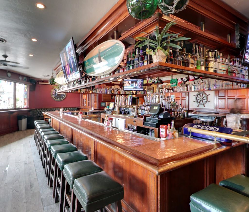 Malarkys Irish Pub | restaurant | 3011 Newport Blvd, Newport Beach, CA 92663, USA | 9496752340 OR +1 949-675-2340
