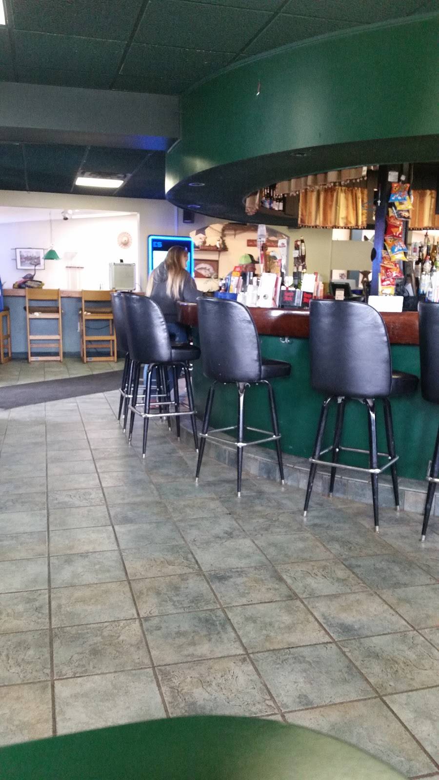 Devaneys Riverside Grill Inc | restaurant | 9347 Stickle Rd, Weedsport, NY 13166, USA | 3158346352 OR +1 315-834-6352