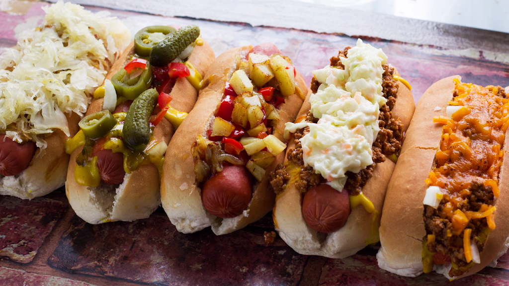 Hot dogz a la cart | meal takeaway | 687 Hwy 17, Little River, SC 29566, USA | 8432463467 OR +1 843-246-3467