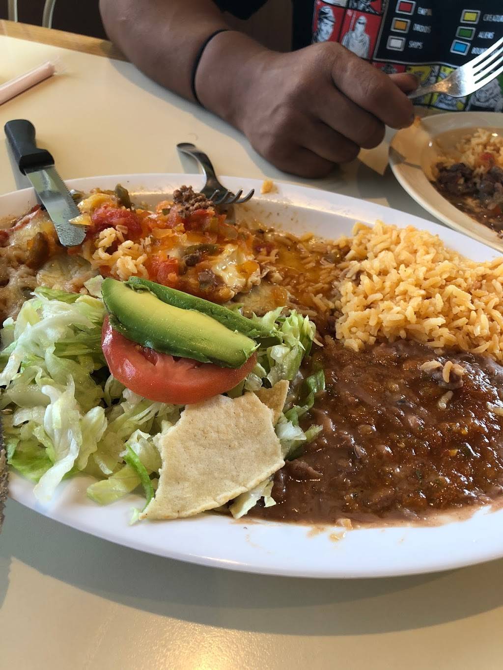 El Camino Real Restraunt | restaurant | 14100 Camino Real, Niederwald, TX 78640, USA | 5123769383 OR +1 512-376-9383