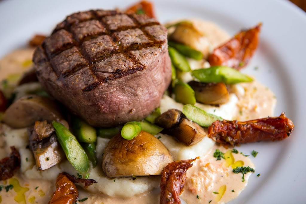 Biaggis Ristorante Italiano | restaurant | 5195 Utica Ridge Rd, Davenport, IA 52807, USA | 5633442103 OR +1 563-344-2103