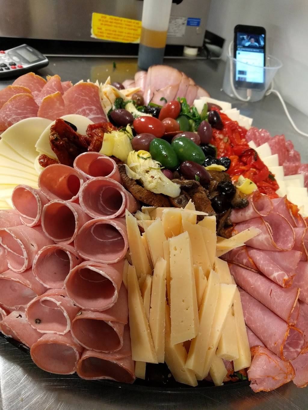 Gaetanos Deli | restaurant | 1713 Post Rd E, Westport, CT 06880, USA | 2039551852 OR +1 203-955-1852