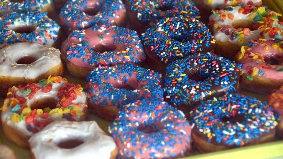Donut Time | bakery | 102 Hartmann Dr C, Lebanon, TN 37087, USA | 6159652183 OR +1 615-965-2183